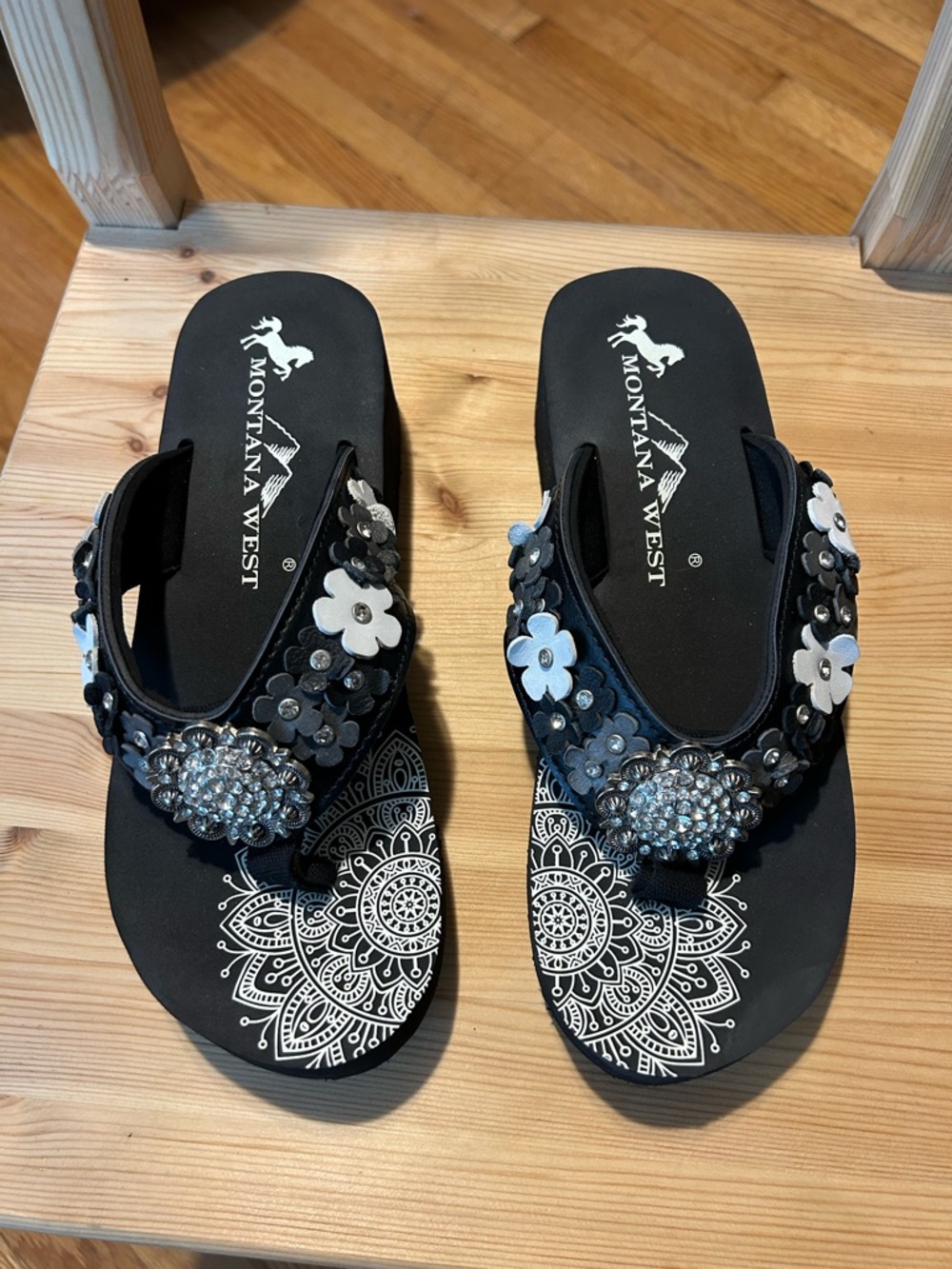 Montana West Black Floral Rhinestone Thong Sandals